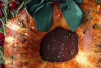 Savory Bacon and Brie Crescent Wreath Recipe for Brunch