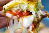 Hawaiian Roll Pizza Sliders Recipe – Sweet Ham & Pineapple Bites