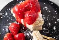 Low-Carb Strawberry Cheesecake Recipe for Keto Diet