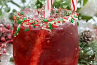 Christmas Cocktail Recipes: Festive Santa Drinks for Holiday Parties