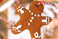 Cinnamon Applesauce Ornaments: DIY Natural Holiday Decorations