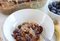 Blueberry Banana Baked Oatmeal: Warm Breakfast Casserole Recipe