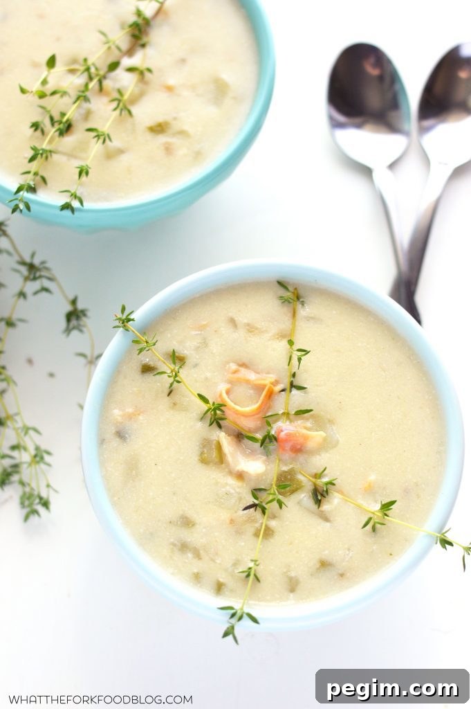 new-england-clam-chowder-3-681x1024