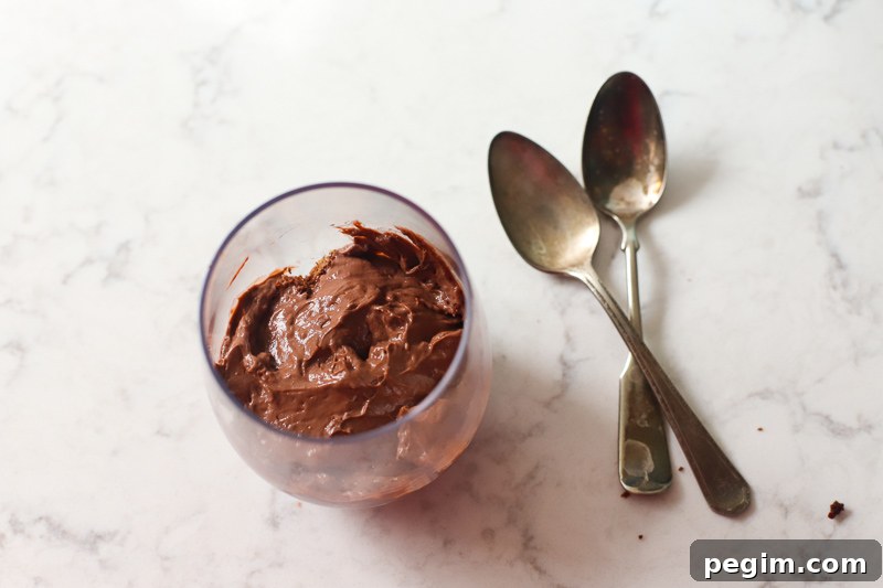 How to assemble a chocolate trifle