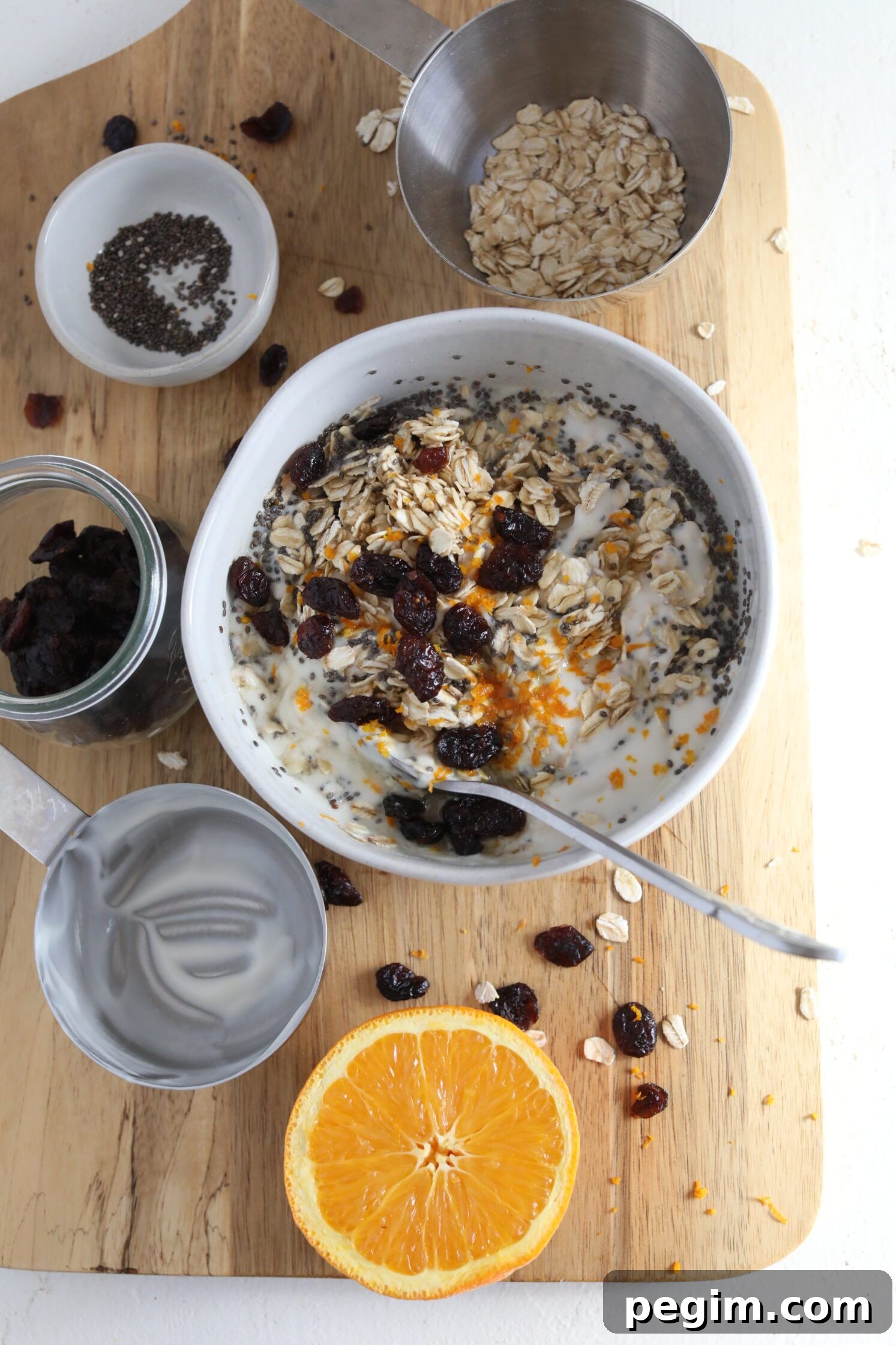 Orange Cranberry Overnight Oats prep photo by Flora & Vino
