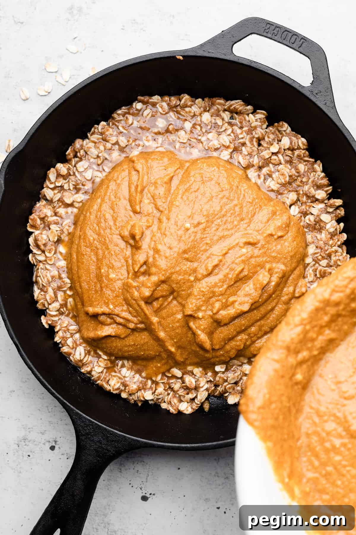 making pumpkin crisp