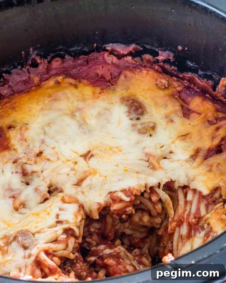 Slow Cooker Spaghetti with Savory Tomato Meat Sauce 3 crockpot Spaghetti Casserole in the crockpot