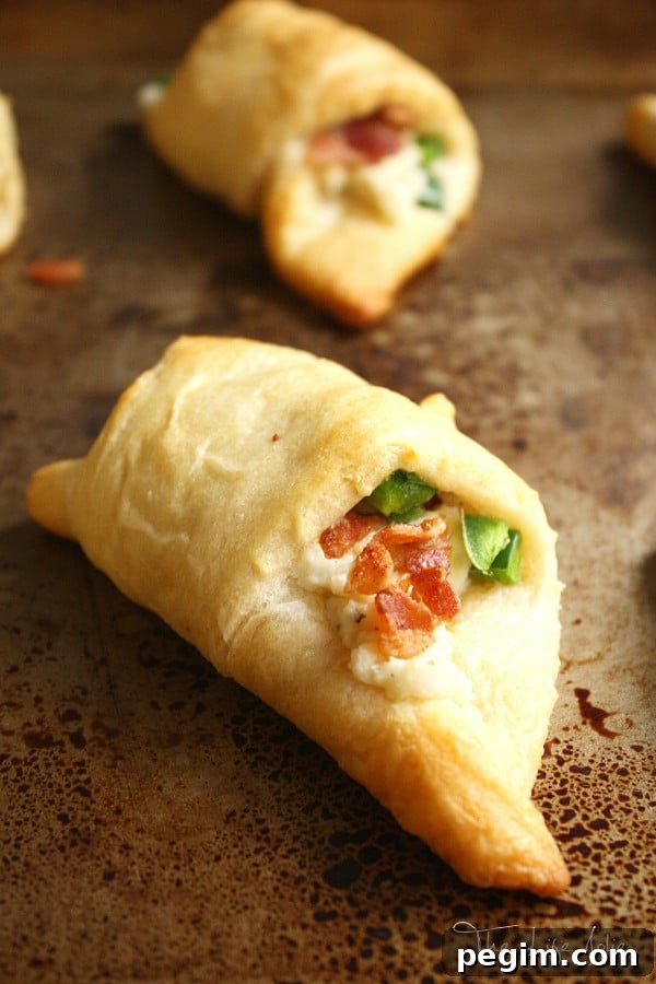 These Bacon Jalapeno Ranch Crescents are a super easy and delicious appetizer- they come together so quickly and taste awesome!