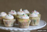 Party-Sized Funfetti Cupcakes for Your Next BMF Event