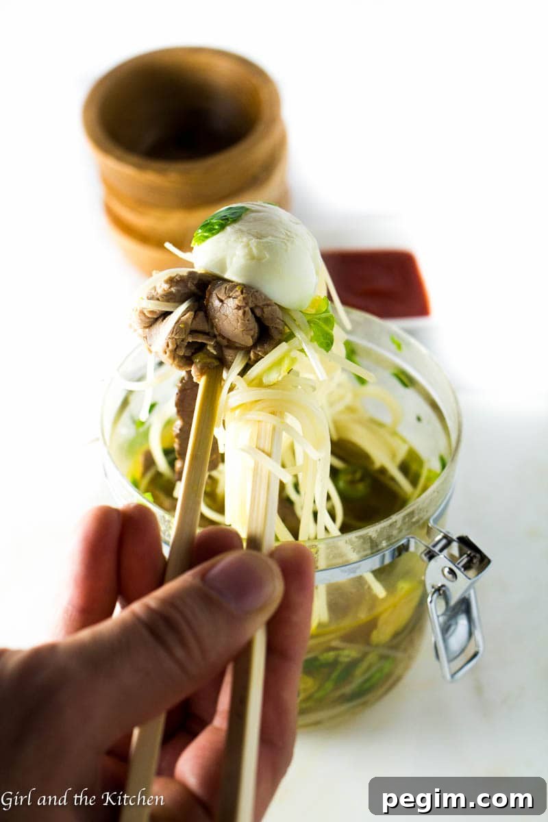 instant-pho-to-go-8-of-9