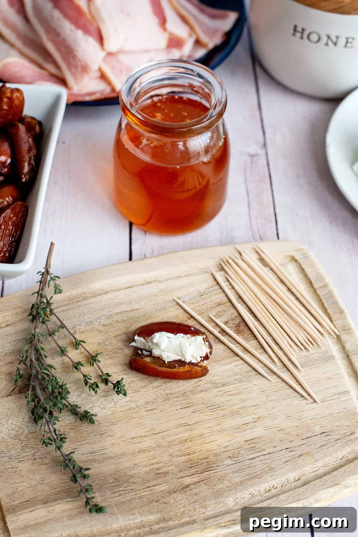 Fill date with cheese