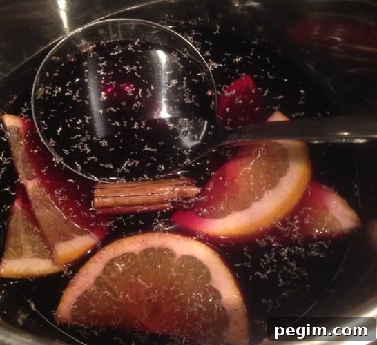 mulled wine recipe, easy mulled wine recipe, how to mull wine, christmas from daisies and pie