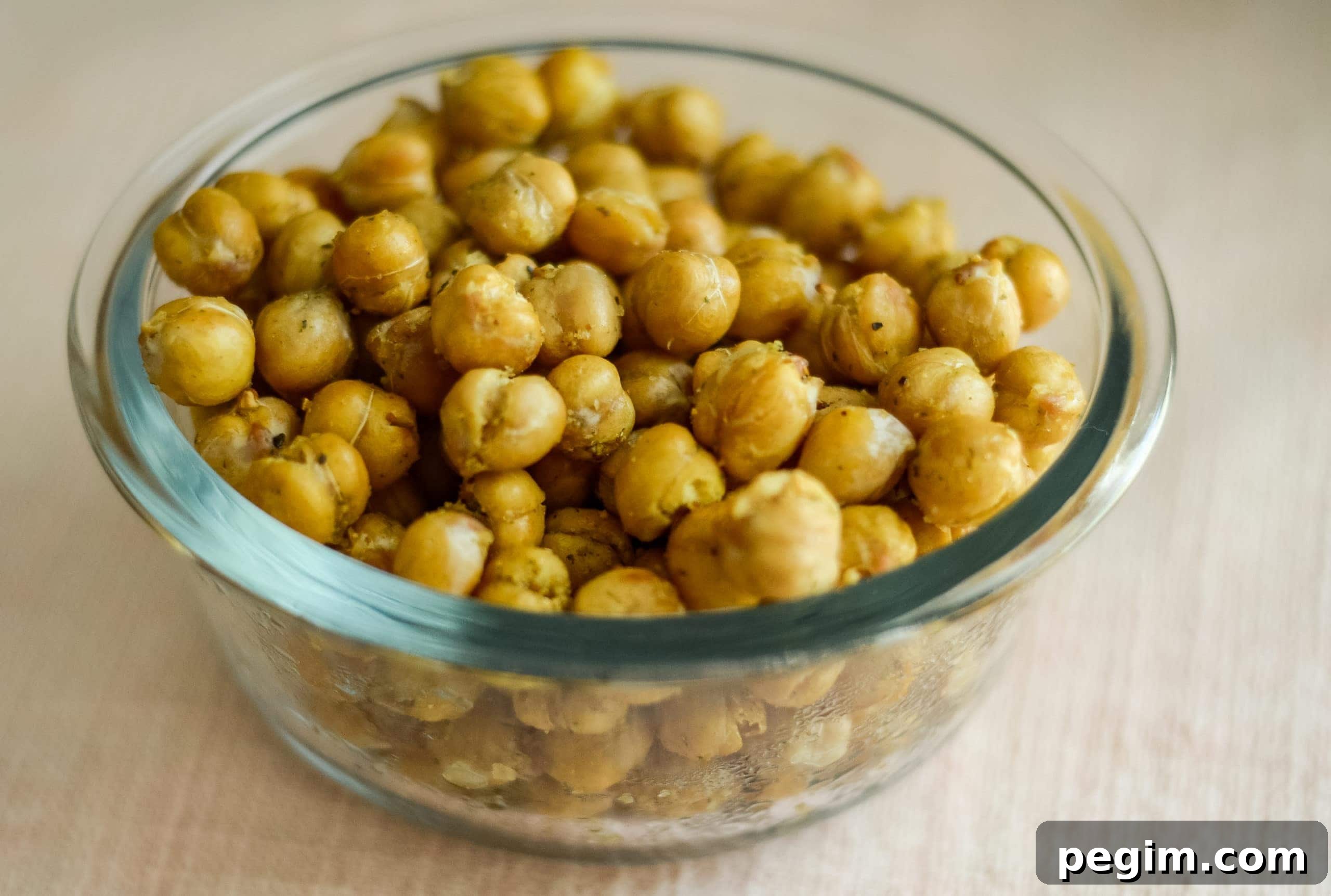 Crispy Air Fryer Chickpeas: Protein-Packed Plant-Based Snack 5 air fryer chickpeas