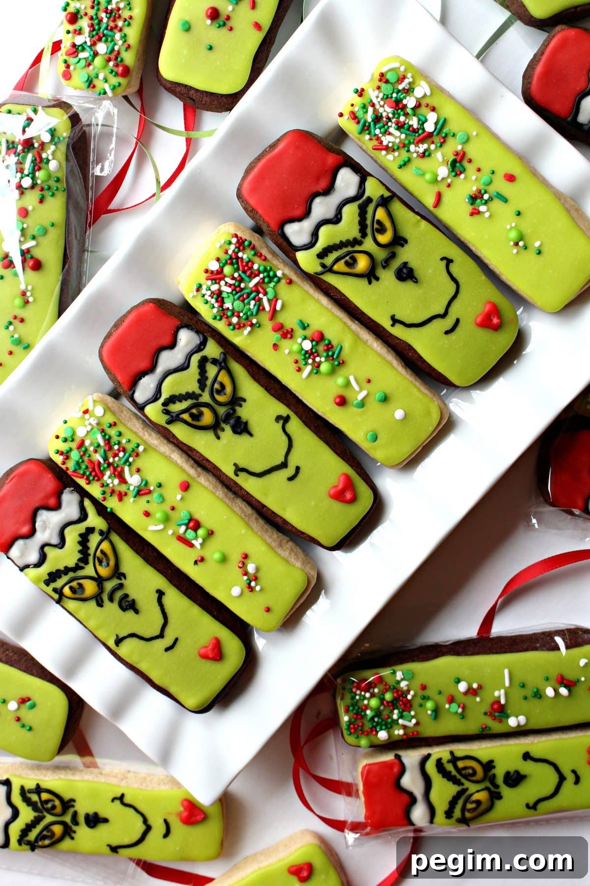 decorated grinch cookies