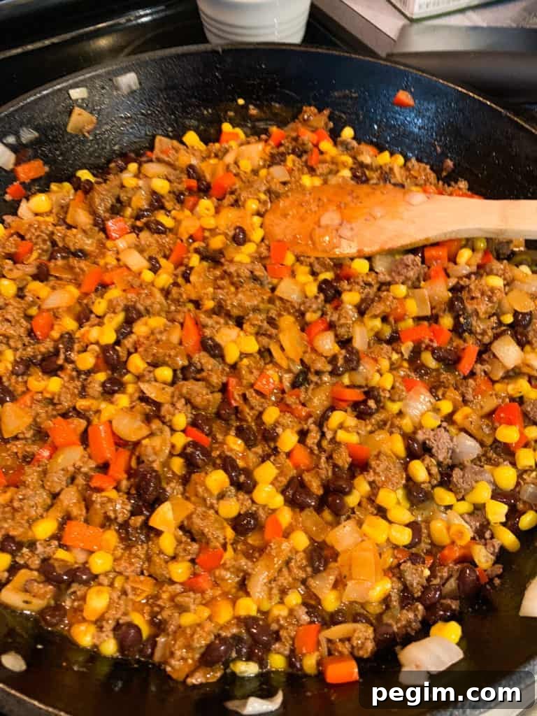 Taco Rice Bowl with Seasoned Beef and Pico de Gallo 5 Taco Skillet